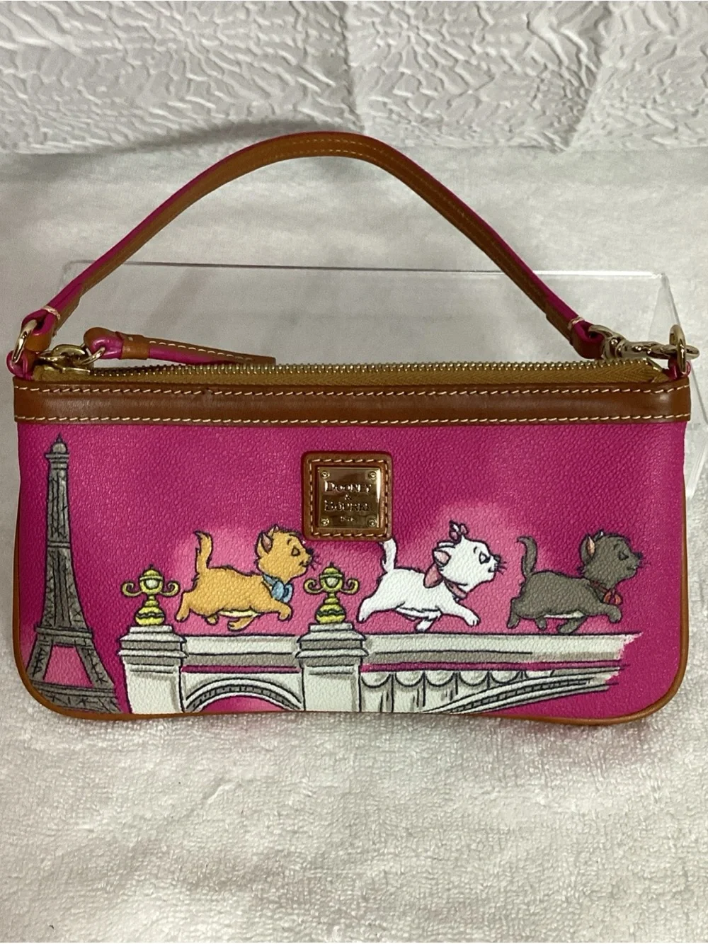 Dooney & Bourke Disney The Aristocats 2019 Collection Wristlet RARE